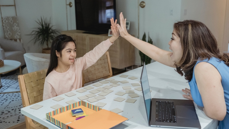 Các cha mẹ đơn thân, hãy xây dựng cho mình một 