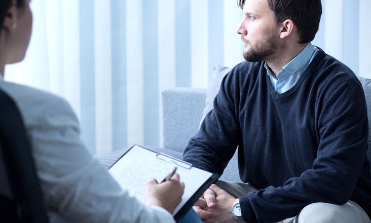 Đàn ông đi khám tâm lý liệu có phải yếu đuối?